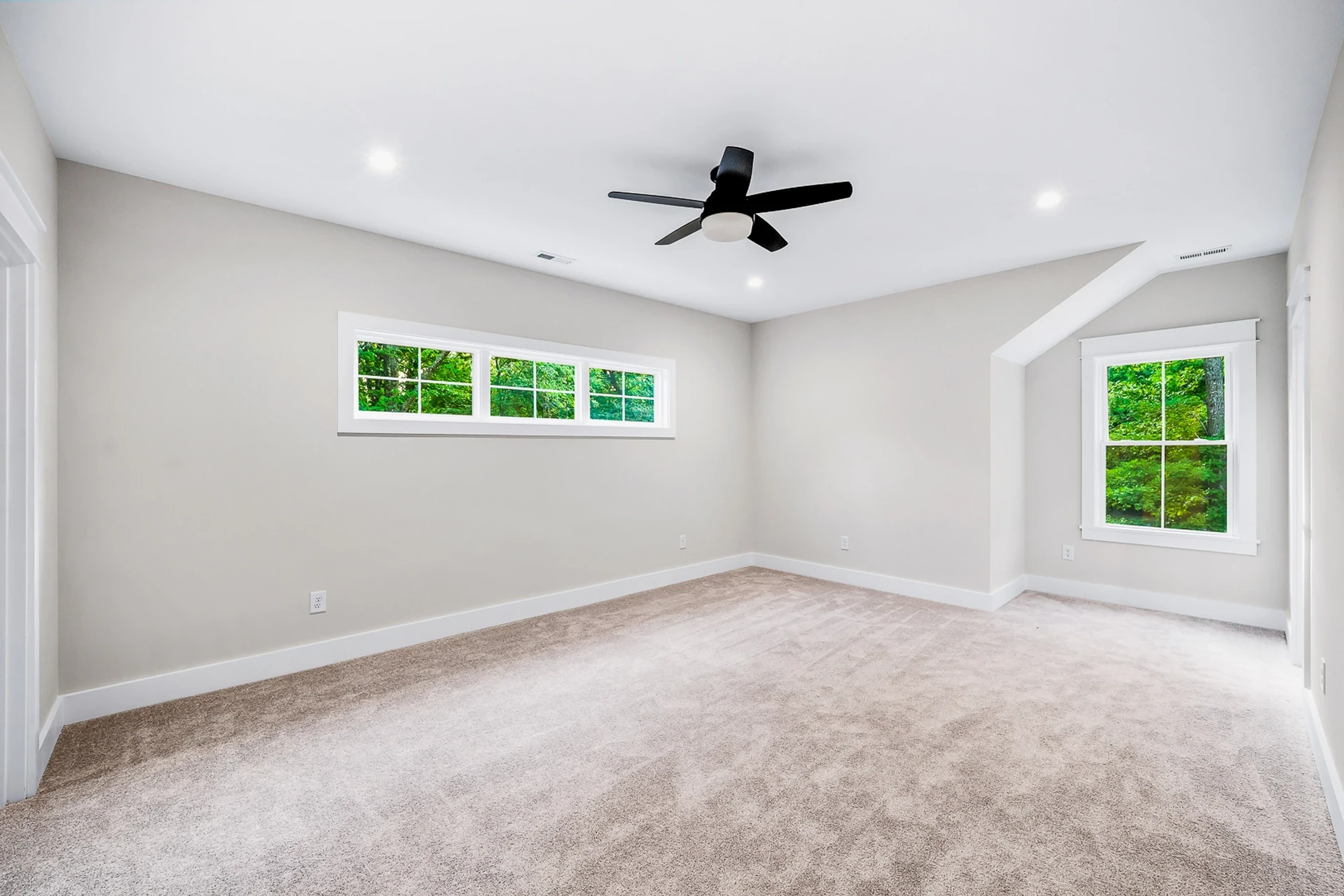 Bedroom with transom windows
